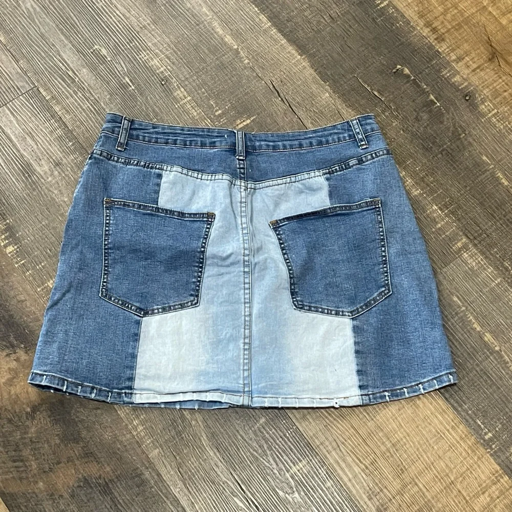 Women’s Jean Skirt - Picture 4 of 6